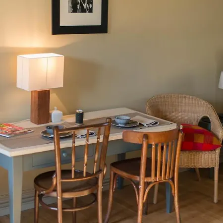 Les Nuits Papillons Bed & Breakfast *